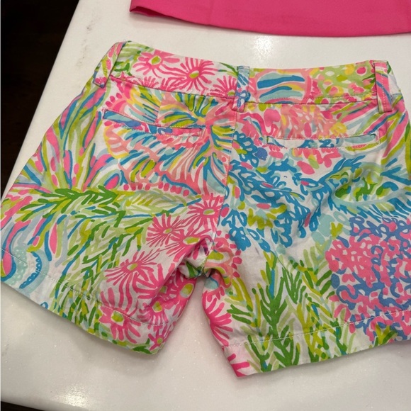 Lilly Pulitzer Women’s Outfit Callahan Shorts Sz 2 & Pink Ruffle Top XXS - Picture 3 of 15